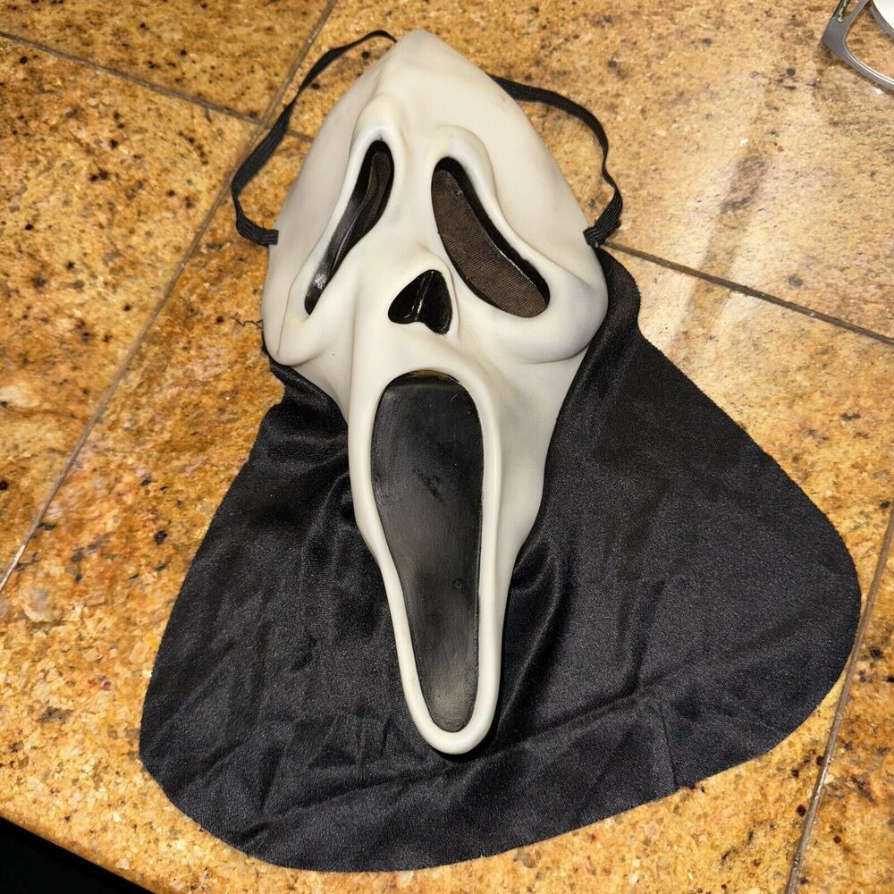 VINTAGE Ghost Face Scream Mask Easter Unlimited